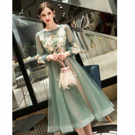 Evening Dresses: Elegant O-Neck Appliques Plus Size Robe De Soiree Applieus
