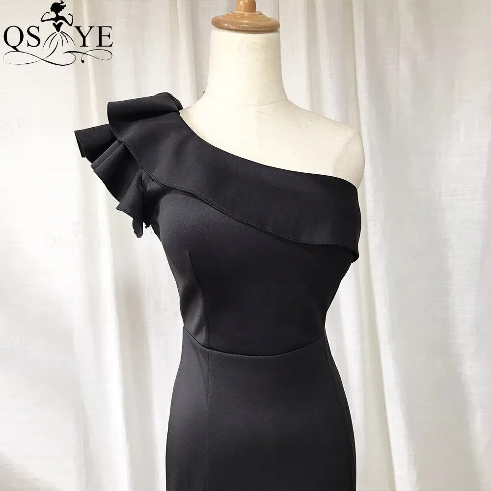 Evening wear Dresses: One Shoulder Mermaid Formal Gown Ruffles Dress