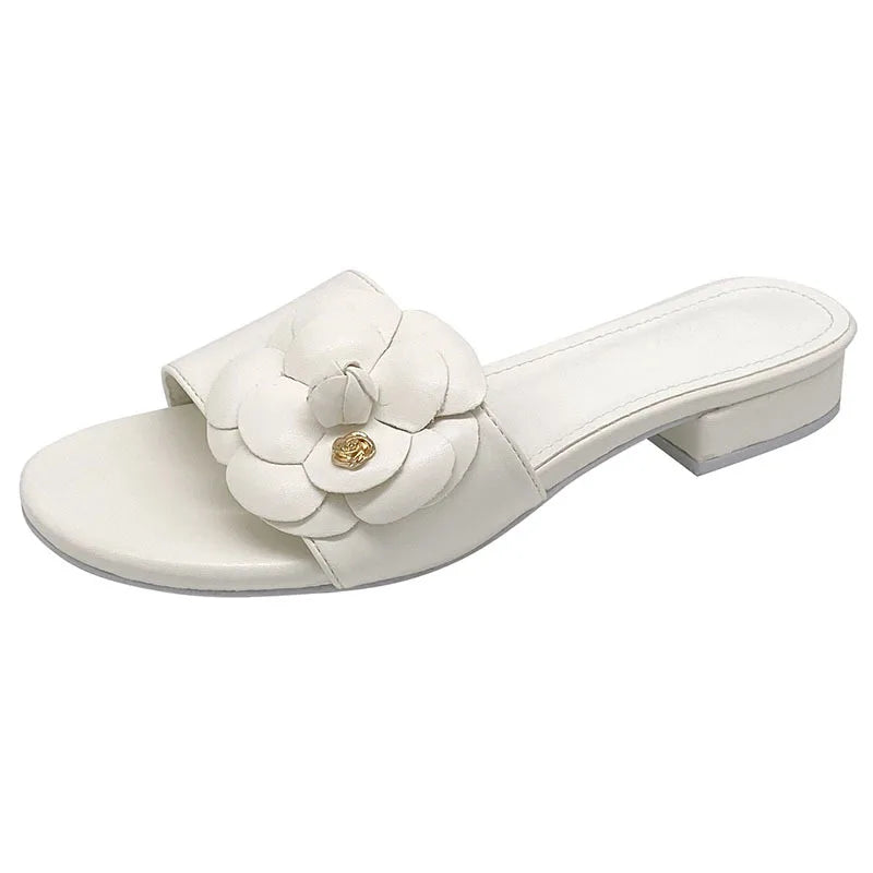 Designer Camellia flower slippers women 2023 sandalias summer lazy shoes ladies ins low heels metal camellia floral slides mujer