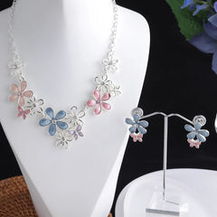 Necklace Streetwear Flower Daisy Accessories Jewelry Luxury Chains Pendant