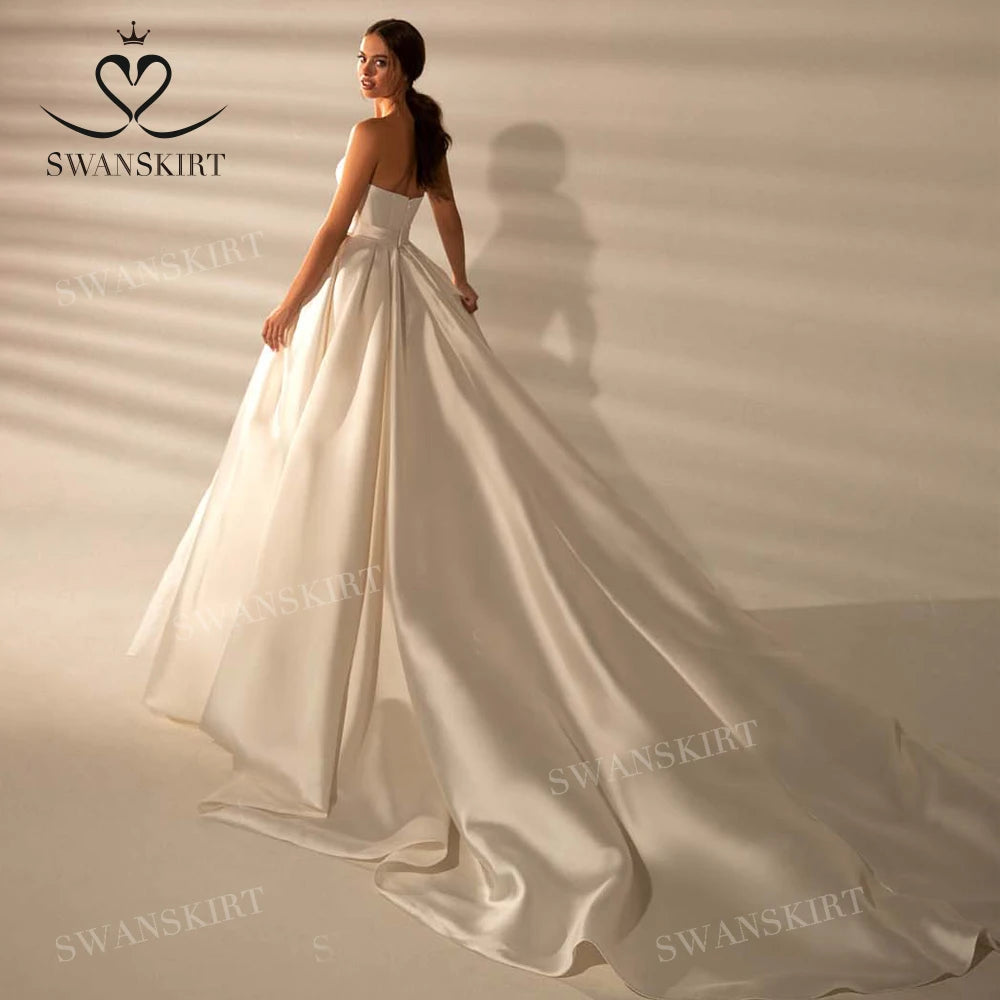 White Bridesmaid Dresses: Wedding Dress Vintage Strapless A-Line Court Train Beach