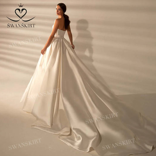 White Bridesmaid Dresses: Wedding Dress Vintage Strapless A-Line Court Train Beach