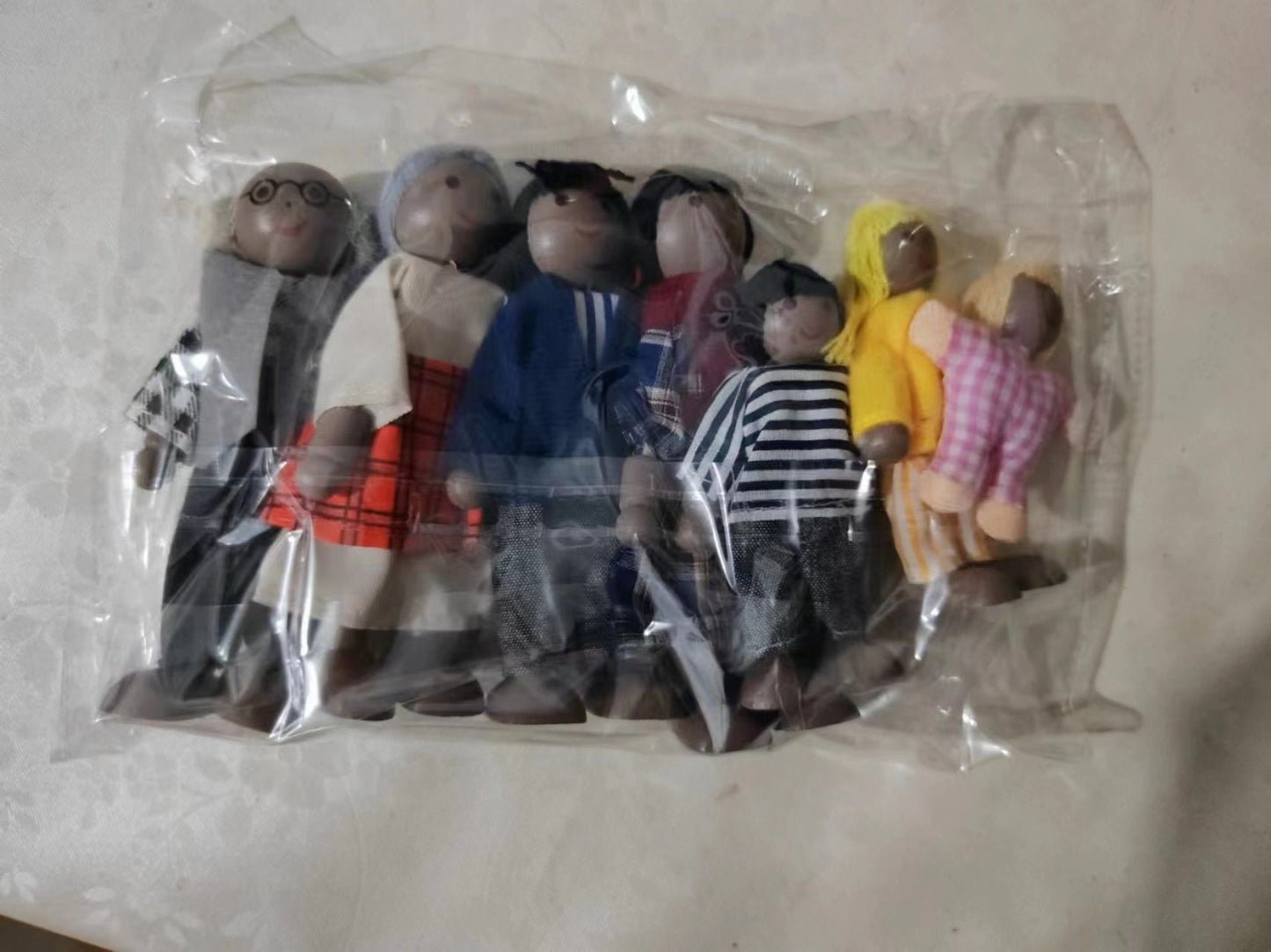 Kids Wooden Furniture Miniature Play Toy Mini Dolls Set Figures Family Humanoid Doll Children House Boys Girls Pretend Gifts