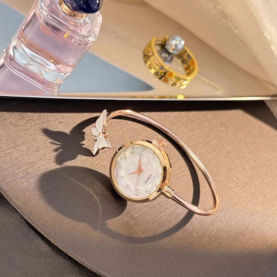 Romantic Butterfly Open Bracelet Luxury Fashion Ladies Quartz Watch Elegant Simple Wristwatch New Model Bestseller