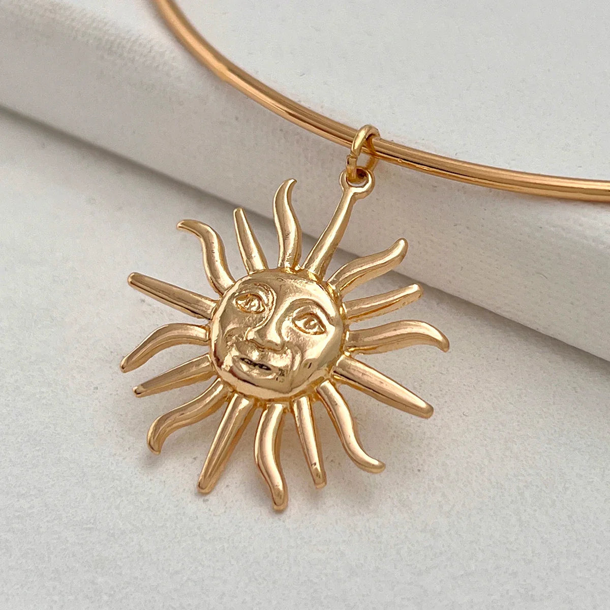 SHIXIN Retro Smooth Golden Metal Thin Choker Necklace for Women Trendy Sun Pendant Necklace Torques Summer Neck Chain Jewelry