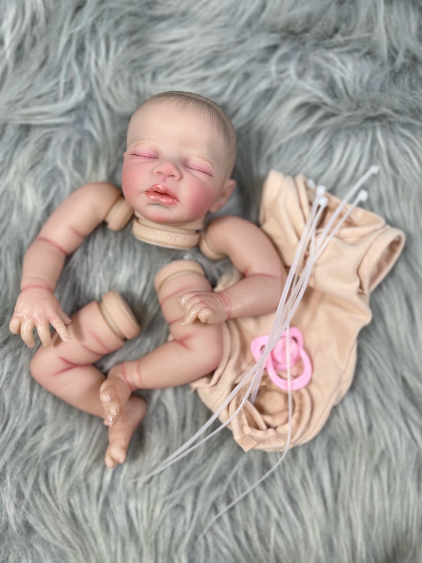 16 Inch Kit Reborn Zendric 3D Painted Skin Doll With Rooted Eyelashes and Cloth Body Unassembled Reborn Baby Doll Parts Molds