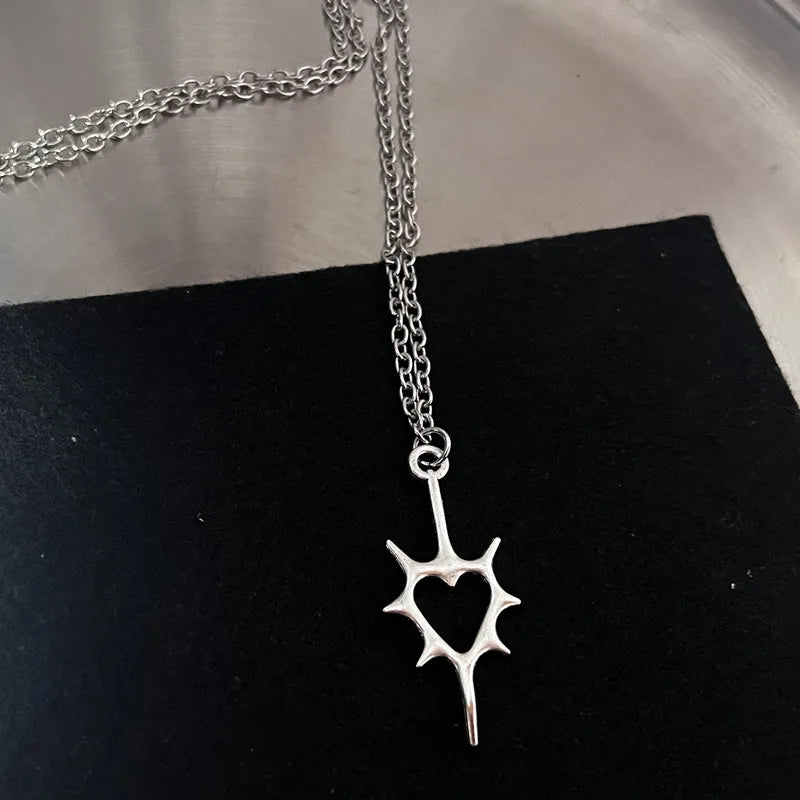 Y2K Flail Fire Heart Teeth Pendant Necklace for Women Men Charm Necklace Grunge Punk Fashion Jewelry ﻿
