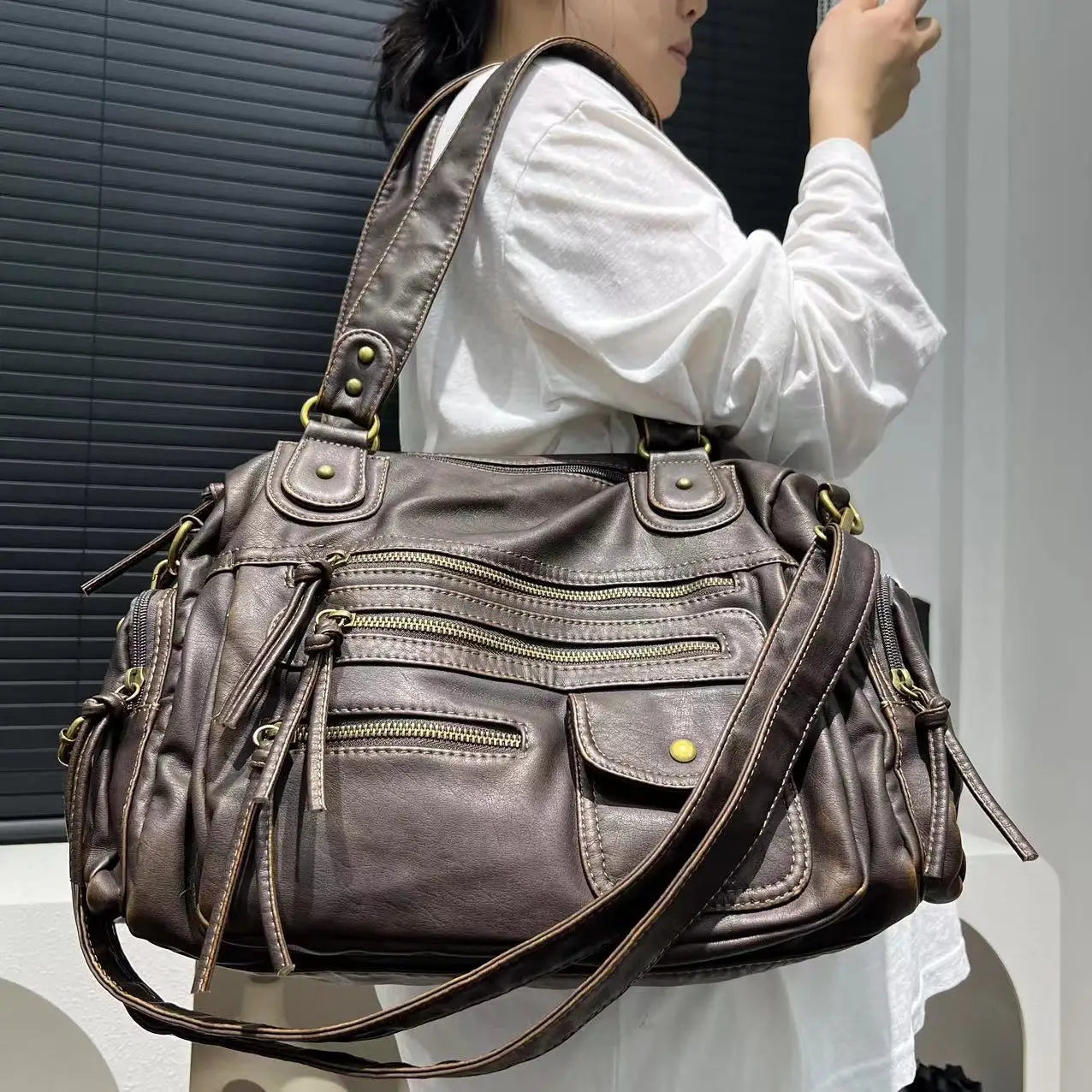 Y2K Single Shoulder Crossbody Bag Vintage Washed Leather Motorcycle Bag