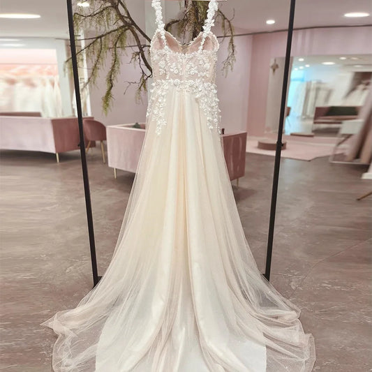 White Bridesmaid Dresses: Wedding Dresses For Bride Sleeveless Court Train Appliques