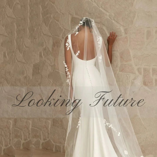 White Bridesmaid Dresses: Elegant Satin Mermaid White Wedding Dress For Woman