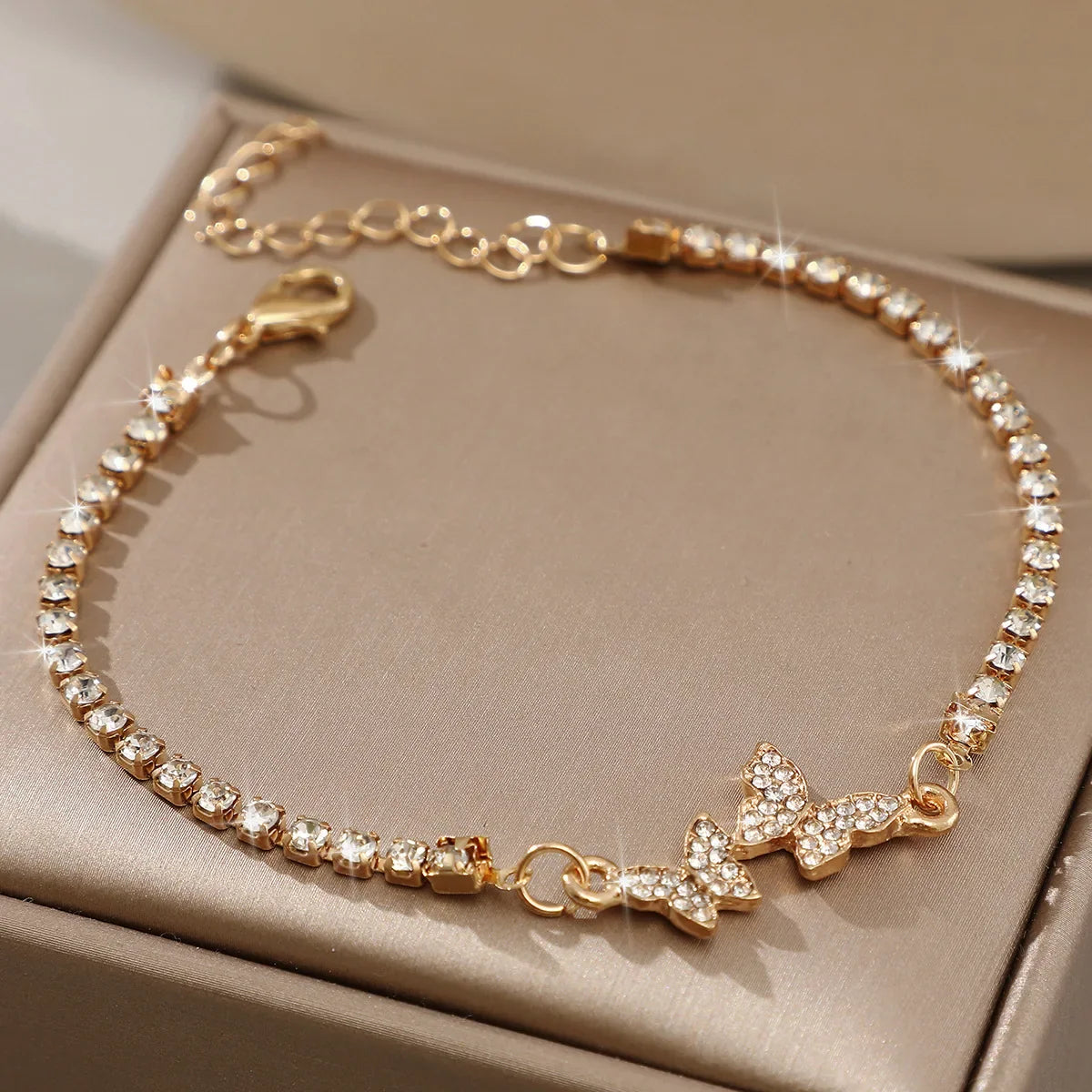 Hot Sale Exaggerate Individuality Metal Smooth Surface Water Drop Bangle for Woman  Adjustable Bracelet Paty Jewelry Daily Wear