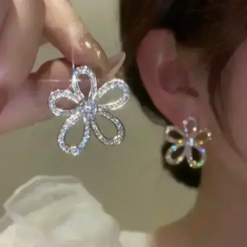 Simple Black Bow Love Earrings for Women Fashionable Personalized Beautiful Daily Accessories Party Jewelry Premium Gifts