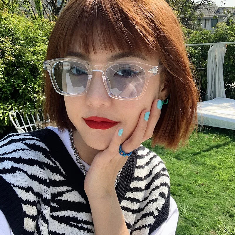 Vintage Sunglasses Wome Sun Glasses UV Protection Ultralight  Eyewear Fashion Luxury PC Unisex Outdoor Glasses