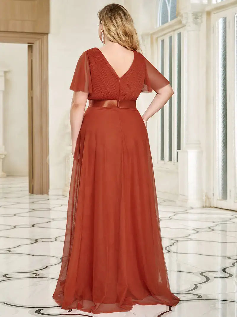 Evening wear Dresses: Plus Size Elegant Evening Dress Long V neck