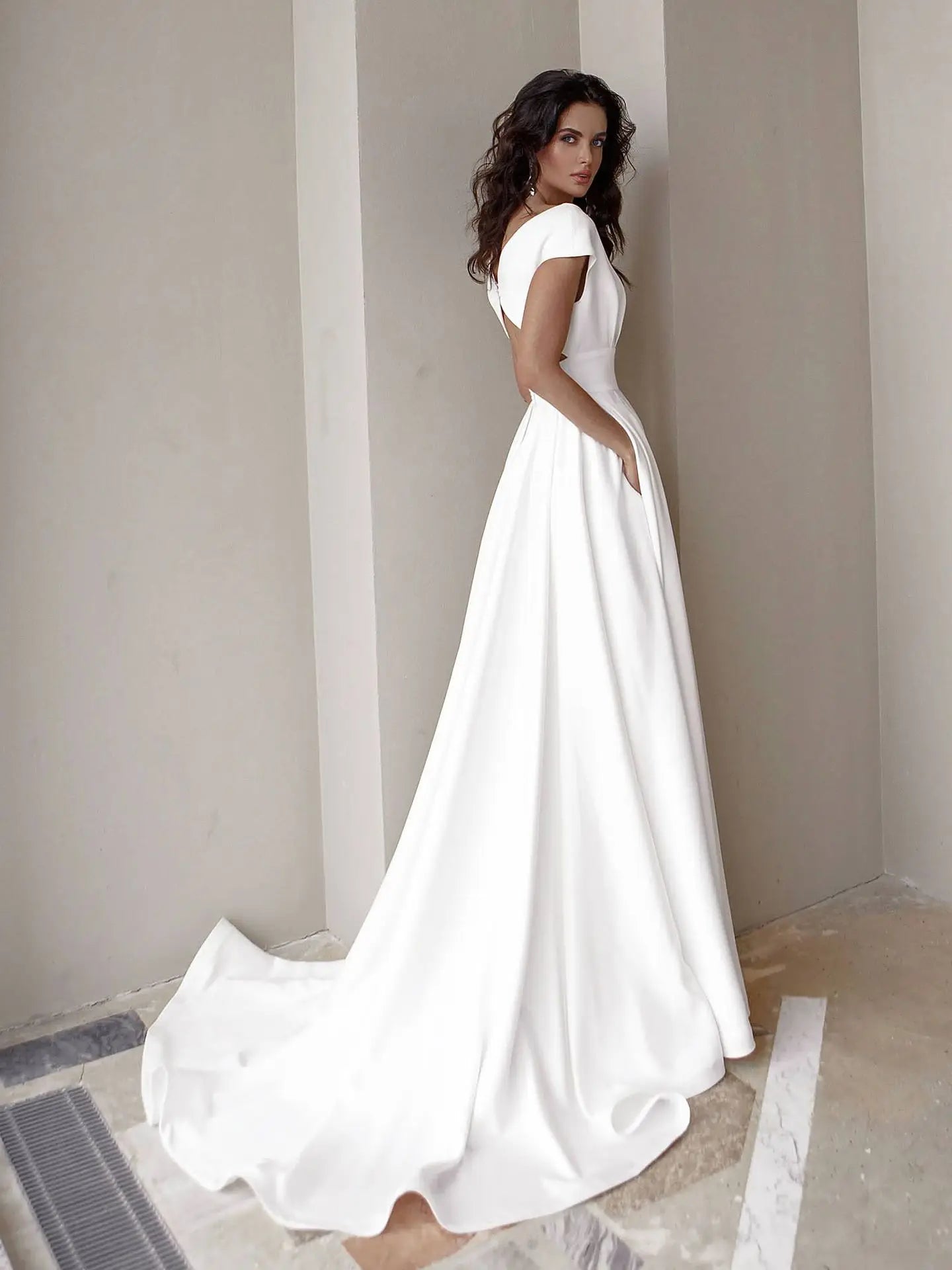 White Bridesmaid Dresses: Red Black White Mid Rise Solid Elegant Commuting Evening