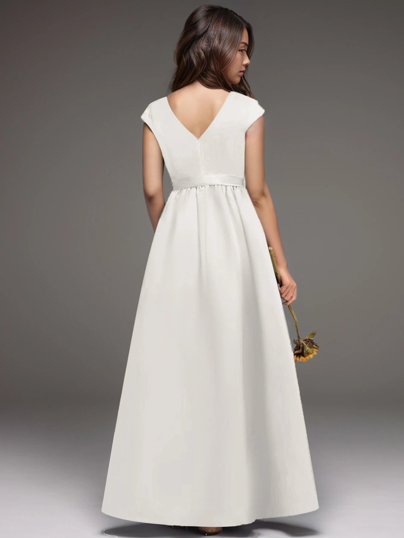 Teen Girl White Long Dress for Birthday Party Performance Featuring Elegant Evening Gown