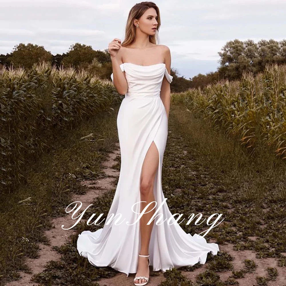 White Bridesmaid Dresses: Mermaid Strapless White Wedding Dress With High Side Split