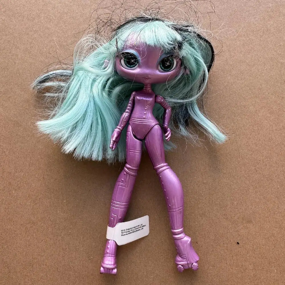 Original Una Verse Dolls Novi Stars with Defectives Joints Movable Rare Collections Gifts