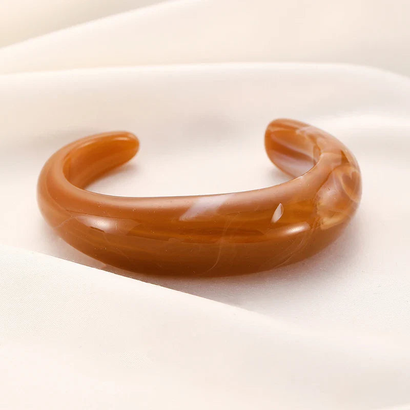 Fashion Unique Irregular Acrylic Cuff Bracelets for Women Simple Texture Multicolor Geometric Open Bangle Female Jewelry