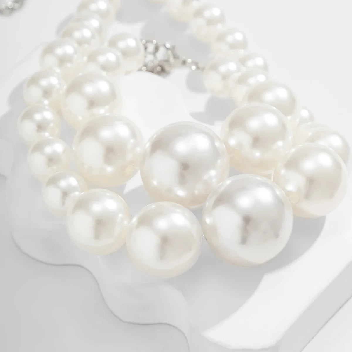 IngeSight.Z New Exaggerated Big Imitation Pearls Choker Necklace Women Personality Elegant White Pearl Beaded Bride Jewelry 2025