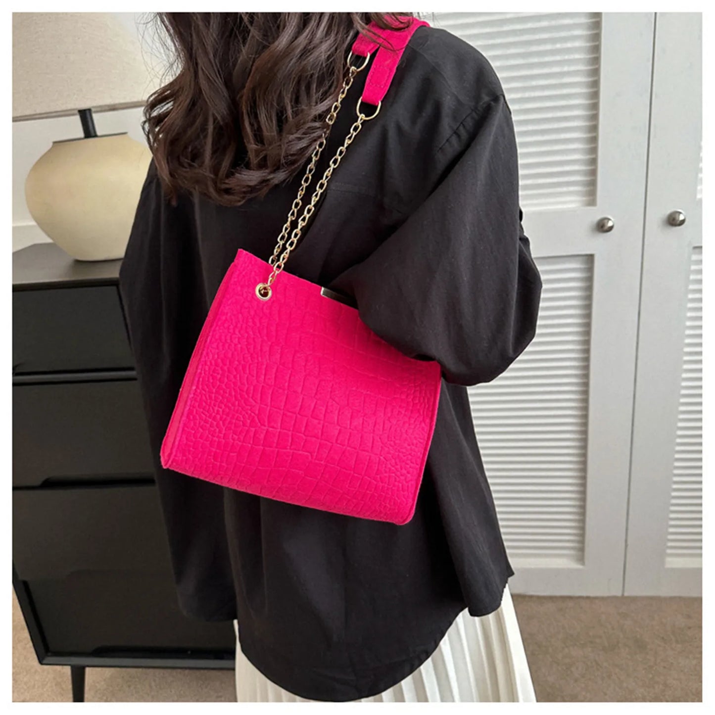 Chic Chain Handbag Versatile Crossbody Tote Trendy Chain Shoulder Bag Fashionable