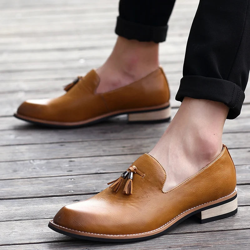 Men Dress Shoes Gentlemen British style Paty Leather Wedding Shoes Men Flats Leather Oxfords Formal Shoes Loafers Zapatos Hombre