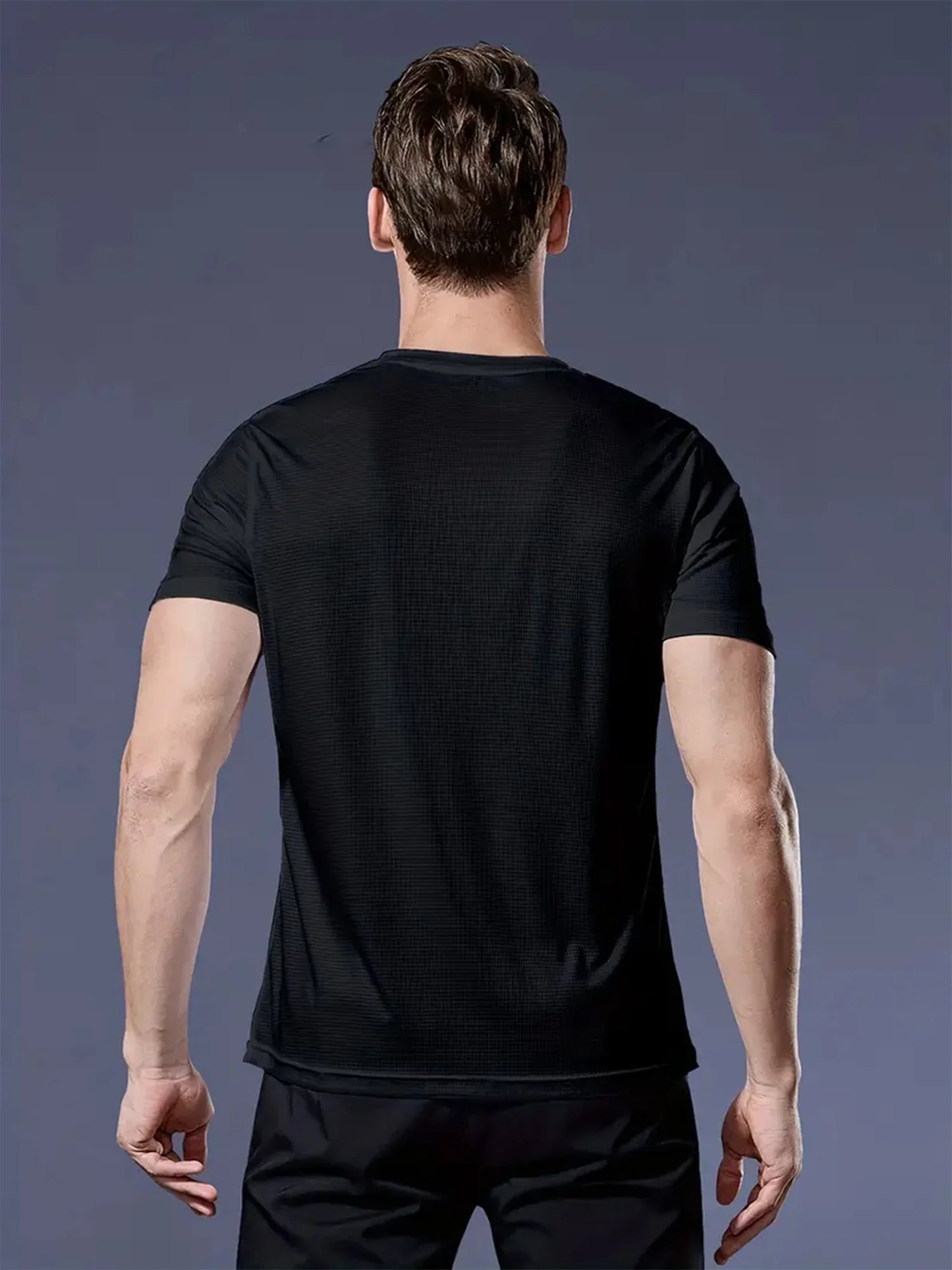 Round Neck T-Shirt 1 Piece Black Ultra-Light Men's Quick Drying Breathable Sweat-Absorbent Shirt Suitable for Fitness Gym and Ru