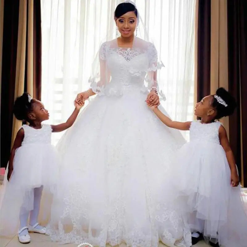 White Bridesmaid Dresses: Lace Applique Embroidery Corset Mopping Length