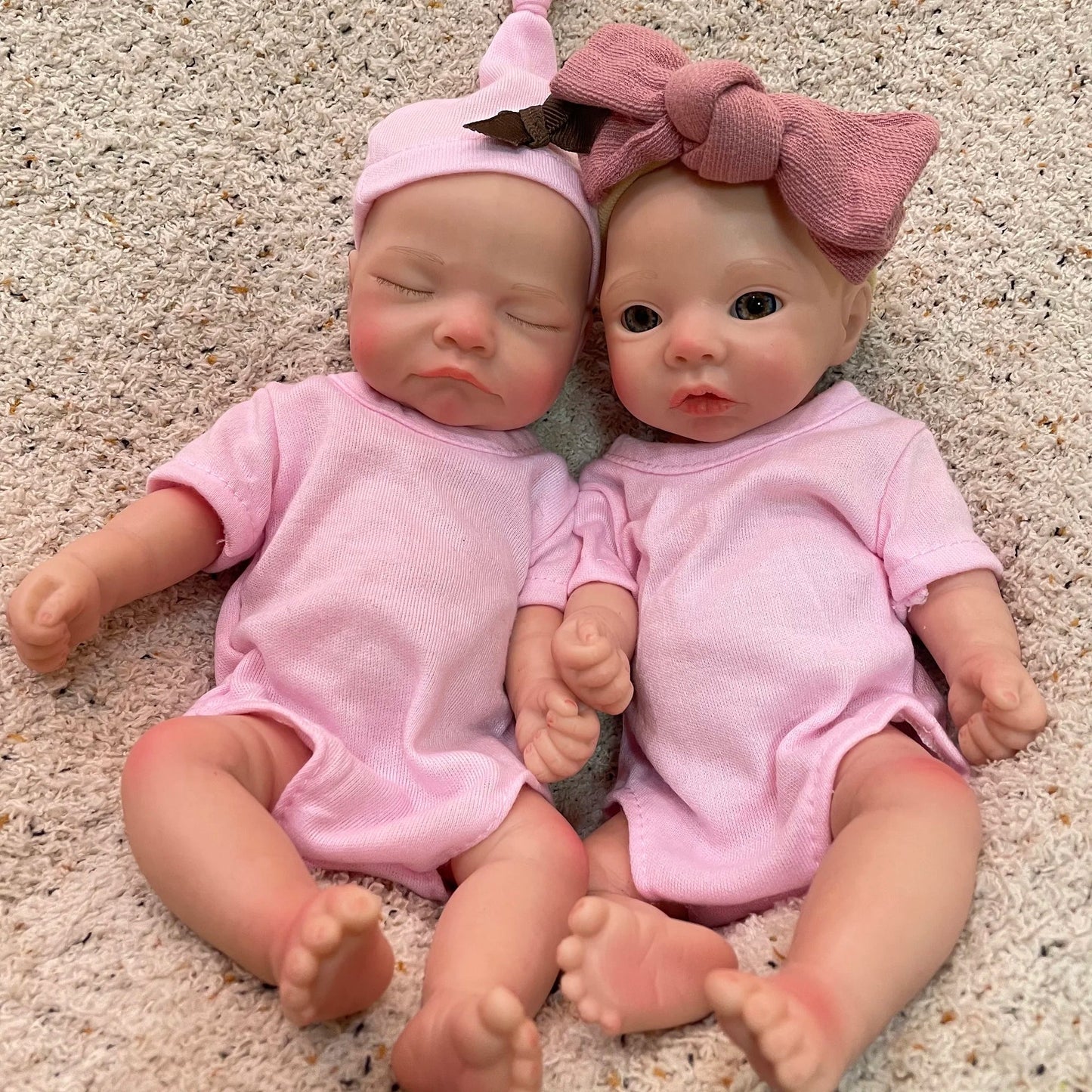 8styles/26cm Open and Close Eyes Cute Soft Full Body Solid Silicone Girl 3D Painted Skin Lifelike Real Corpo De Silicone Doll