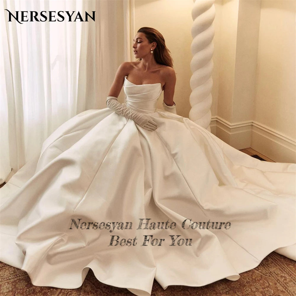 White Bridesmaid Dresses: Wedding Dresses Off Shoulder Pleats A-Line Backless