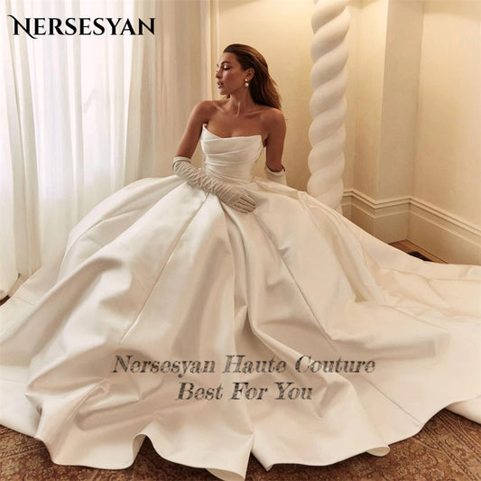 White Bridesmaid Dresses: Wedding Dresses Off Shoulder Pleats A-Line Backless