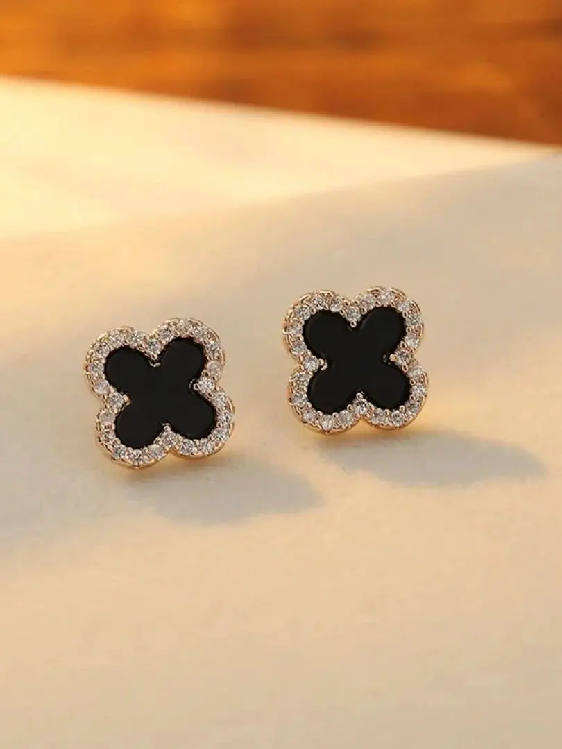 Personalized Minimalist Earrings for Women S925 Silver Small Pearl Ear Studs Luxury High End Elegant Everyday Ear Jewelry