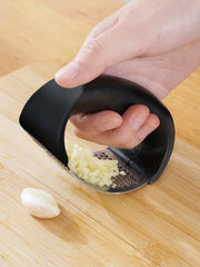 Fruit and Vegetable Tools Garlic Crusher Garlic Mincing Tool Manual Chopper Kitchen