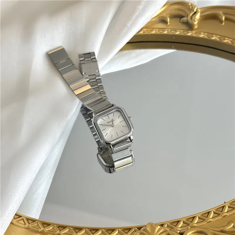 New Brand Steel Band Square Quartz Watch Retro Minimalist Temperament Small Dial Watch Female Student Wristwatch Dropshipping