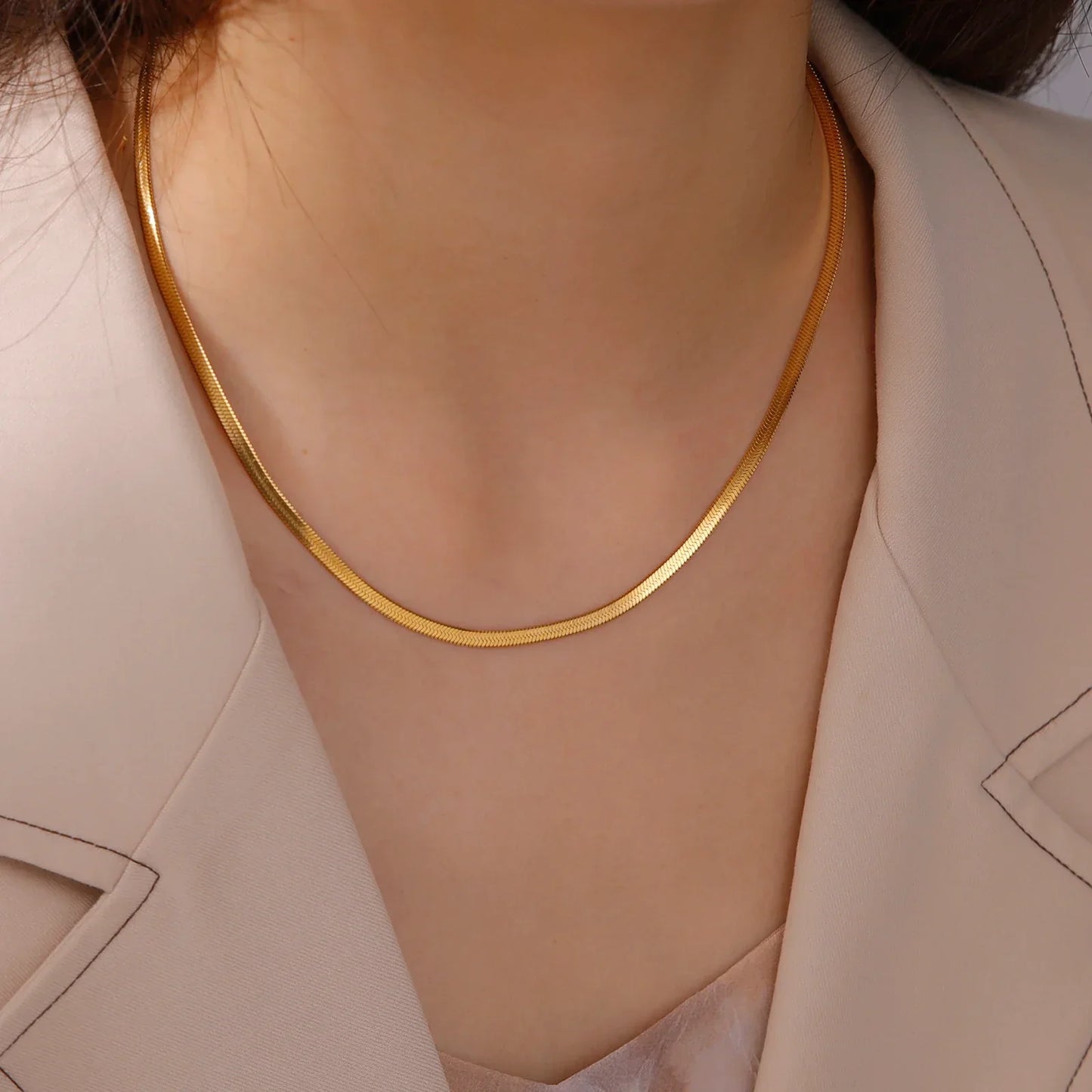 Skyrim Stainless Steel Gold Color Chain Necklace Women Minimalist Cuban Paperclip Twisted Snake Chain Fashion Jewelry Wholesale