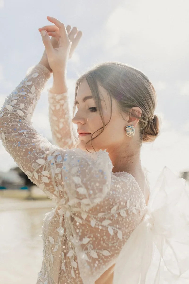 White Bridesmaid Dresses: Wedding Dresses Long Sleeves With Bow Mini Backless