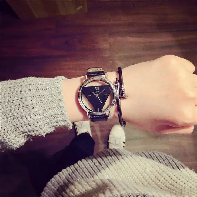 Fashion Simple Triangular Glass Watch Nail Bracelet Set Quartz Watch