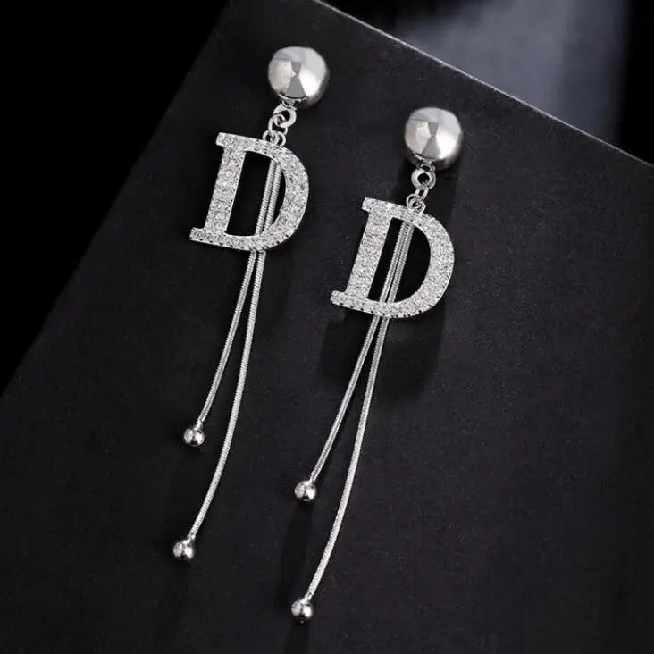 Exquisite Luxury Gold Color Letter D Long Drop Dangle Earrings for Women Charm Fashion Zircon Korea Earring Bride Jewelry Gift