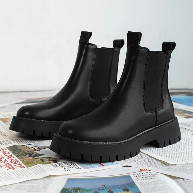 Outdoor Leather Mens Slip on High Top Shoes Luxury Brand Men Winter Plush Snow Boots