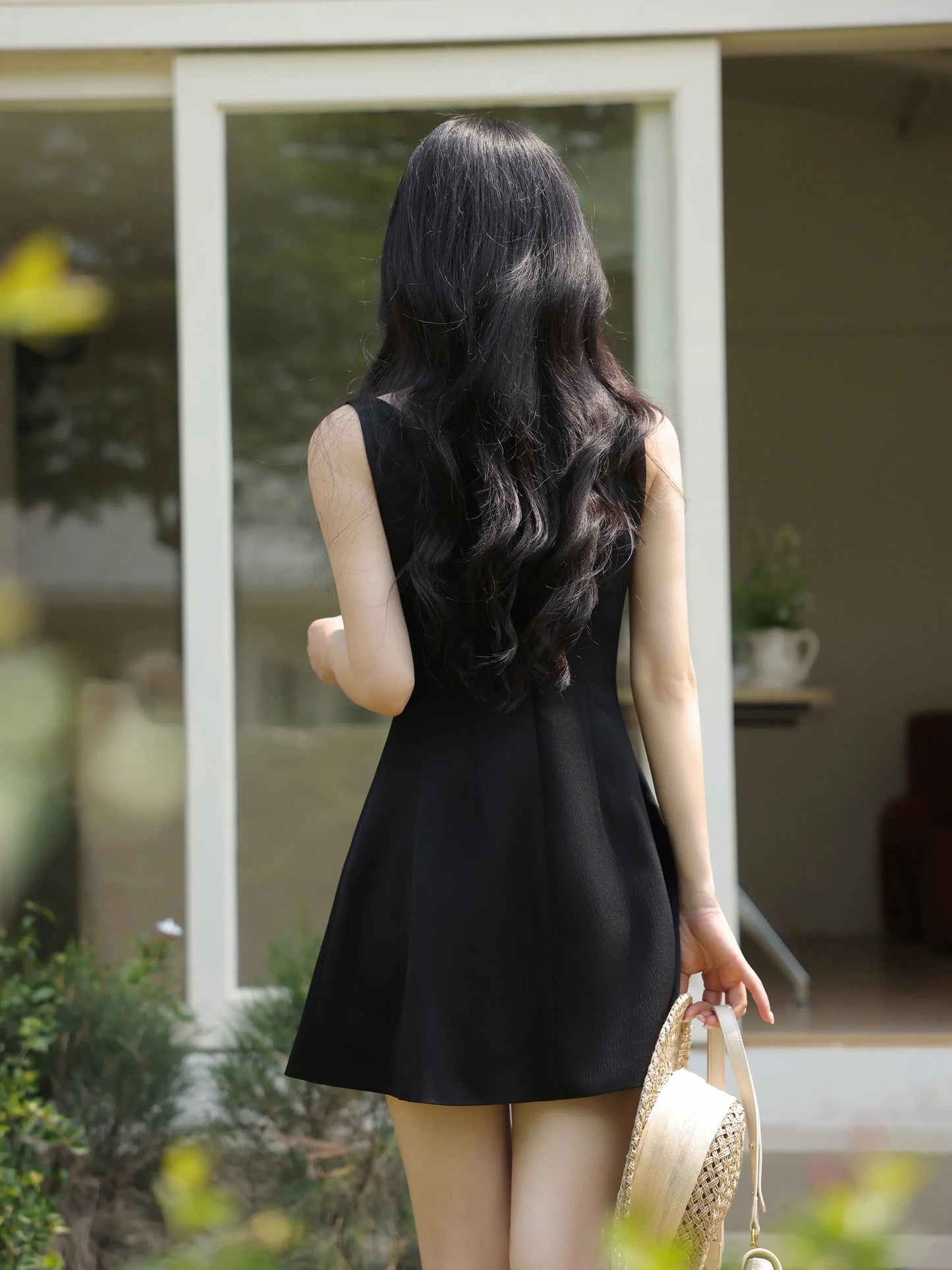 French Black Sleeveless Mini Dress Women Summer Slim Fit A-Line One-Shoulder Strap Dress Petite Elegant Casual Vacation Outfit