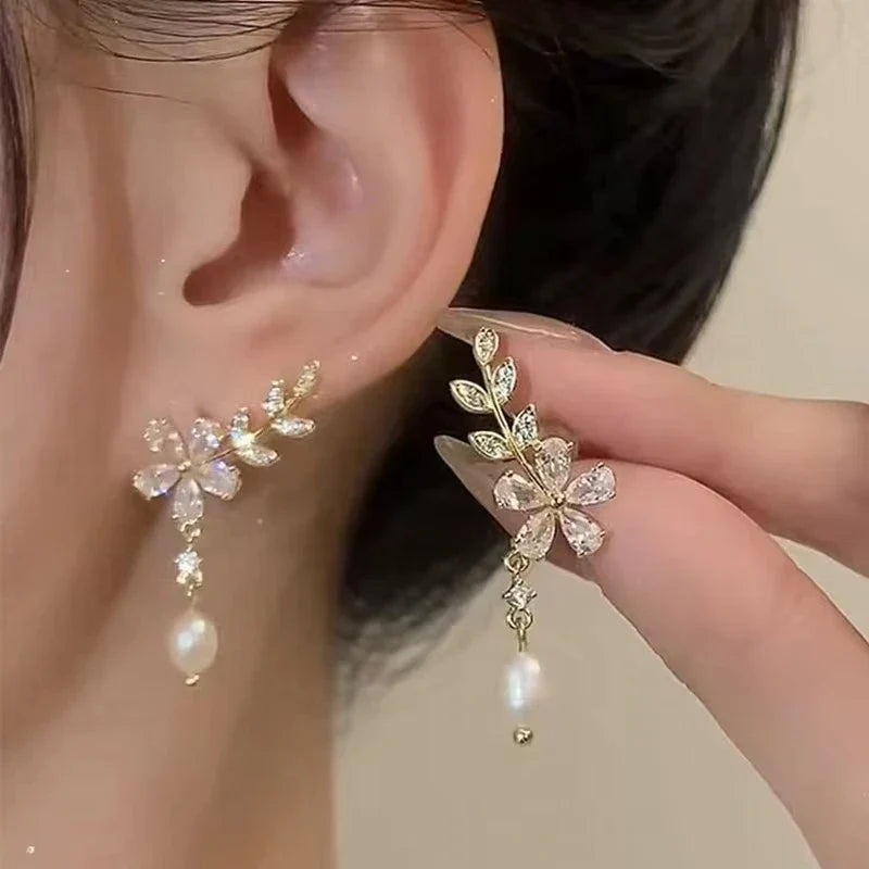 Exquisite Leaves Crystal Flower Stud Earrings For Women AAA Zircon Rose Butterfly Tassel Earring Bride Wedding Party Jewelry