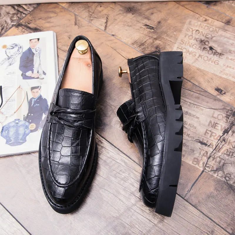 Men Leather Shoes outdoor Casual Formal Business Men's Shoes fashion Black Retro shoes Slip-On Mens Loafers Zapatos Hombre