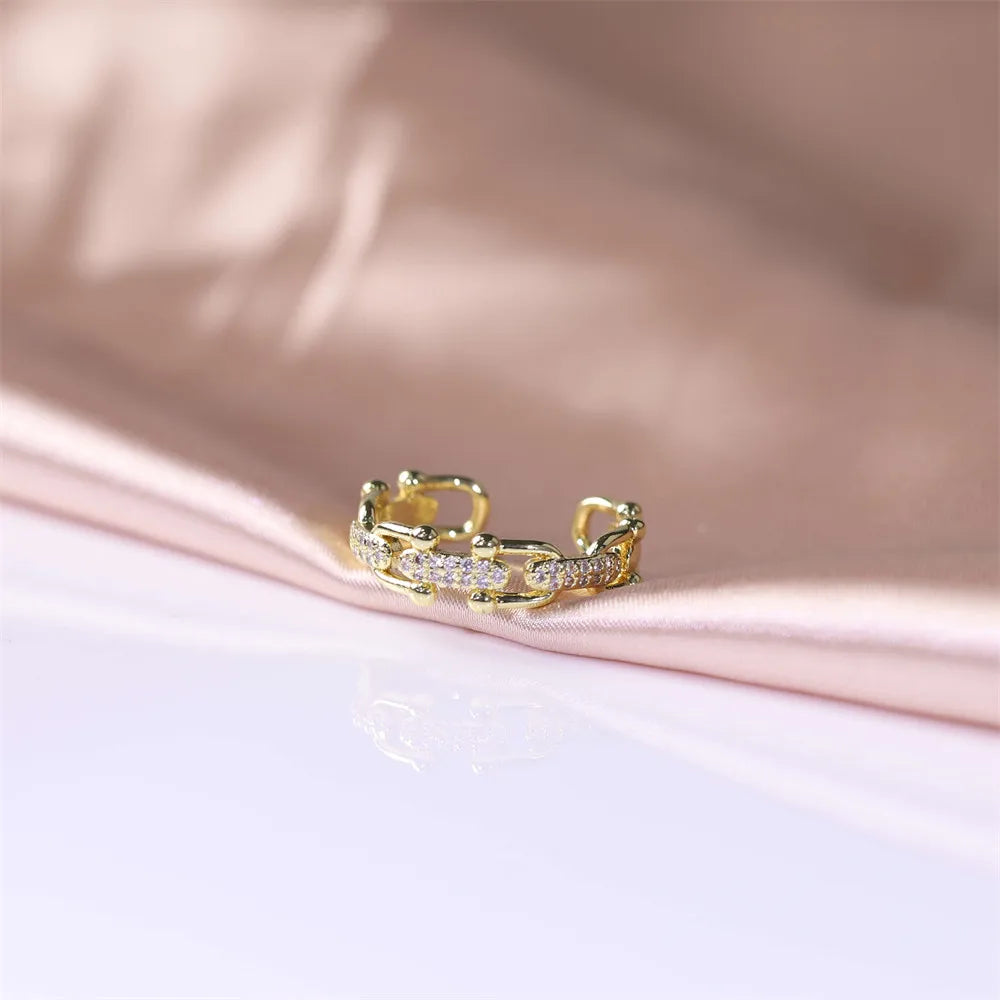 Simple and Elegant Ring Female Line Twisted Rope Ring Temperament Fashion Exquisite Jewelry