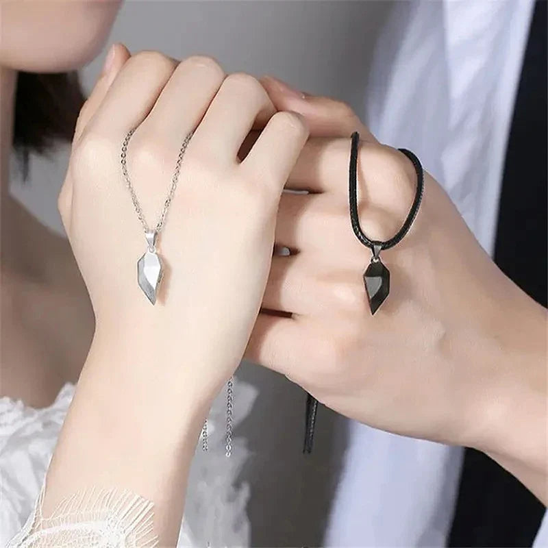 Good Simple Quality Couple Pendant Necklace Electrocardiogram,Magnetic Heart,Pendant Splicing Necklace Valentine's Day Gift
