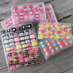 24pcs/box Candy Kids False Nail Cartoon Full Cover Press On Fake Nails Tips Kawaii