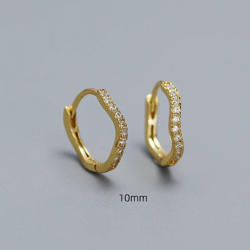 WANTME 925 Sterling Silver Fashion Statement Gold Wavy Geometry Huggies Hoop Earrings for Women Bohemian Jewelry Ear Buckle Gift