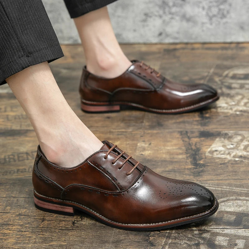 High Quality Leather Business Formal Shoes 2023 Classic Italian Casual Dress Shoes Men Elegant Office Formal Oxford Shoes