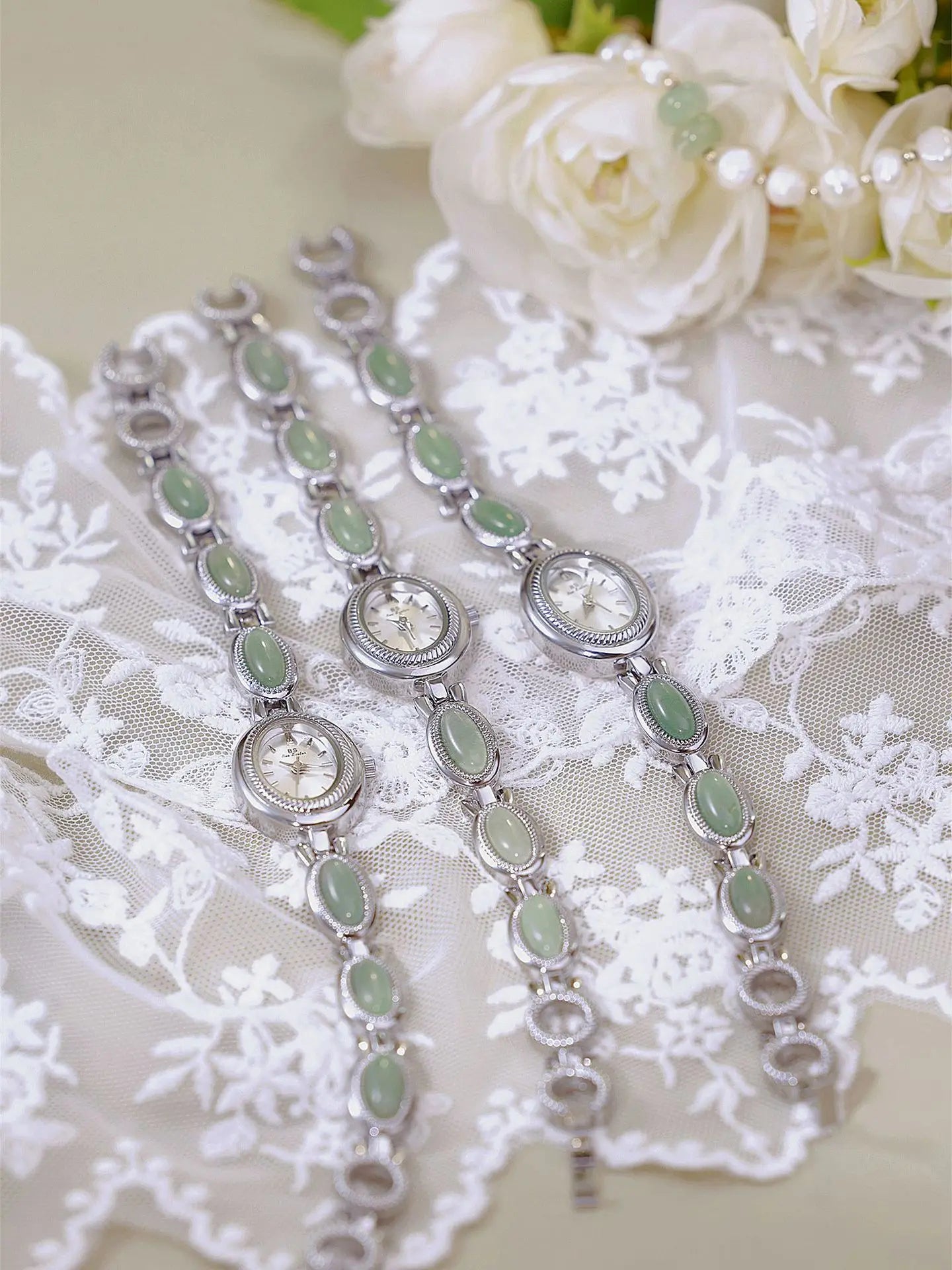 UTHAI Women's Watch Ladies Bracelet Luxury Brand Waterproof Retro Natural Dongling Stone Hotan Jade Advanced Chain Watches Gift