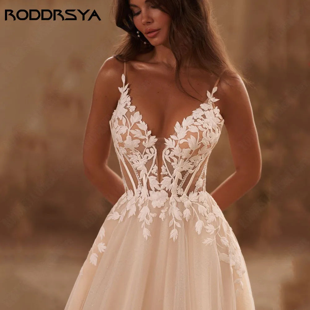 White Bridesmaid Dresses: White Bridesmaid Dresses: Straps Glitter Wedding Dresses