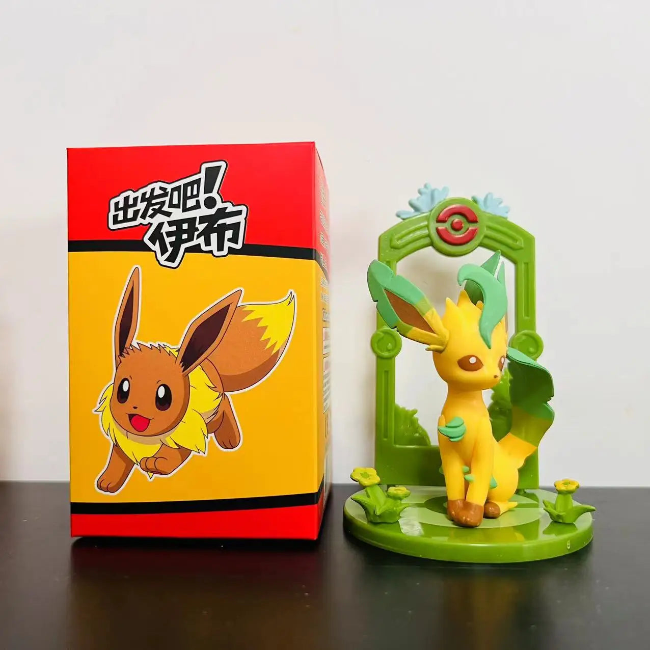 9pcs Pokemon Eevee Evolution Figure Set, Eevee Sylveon Espeon Glaceon Leafeon Anime Model Toys Collection for Kids Gift